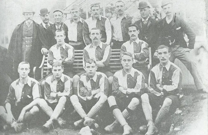 Đội hình Walsall F.C. chụp ảnh vào năm 1893, khoảnh khắc lịch sử của đội bóng