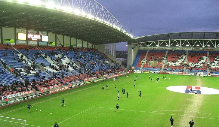 Hình ảnh cũ của sân DW Stadium khi còn mang tên JJB Stadium, một phần lịch sử của sân nhà Wigan Athletic