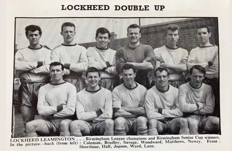 Hình ảnh đội hình lịch sử của Leamington FC, minh họa quá trình phát triển của câu lạc bộ