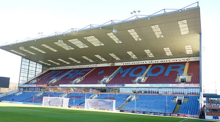 Khán đài Jimmy McIlroy, nơi cổ động viên Burnley tụ họp cổ vũ