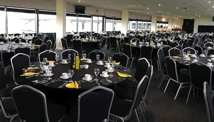 Khu vực dịch vụ khách sạn tại Pirelli Stadium