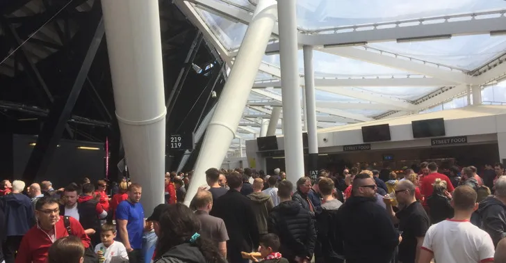 Khu vực khán đài dành cho cổ động viên đội khách tại London Stadium