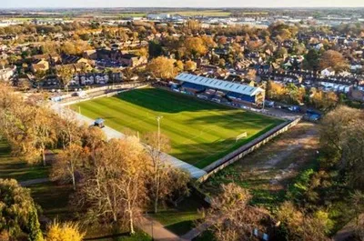 Sân vận động The Walks King's Lynn nhìn từ trên cao, kiến trúc cổ kính