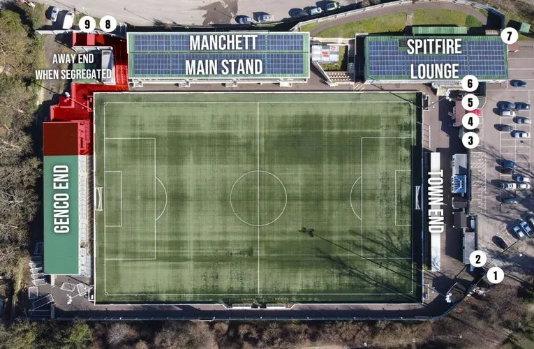Sơ đồ chỗ ngồi chi tiết tại sân vận động Gallagher Stadium, sân nhà của Maidstone United.