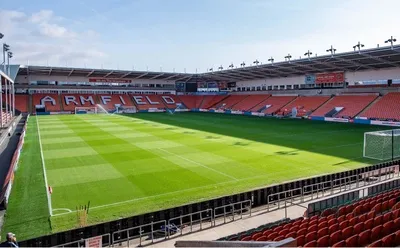 Toàn cảnh sân vận động Bloomfield Road, sân nhà lịch sử của Blackpool FC nhìn từ trên cao